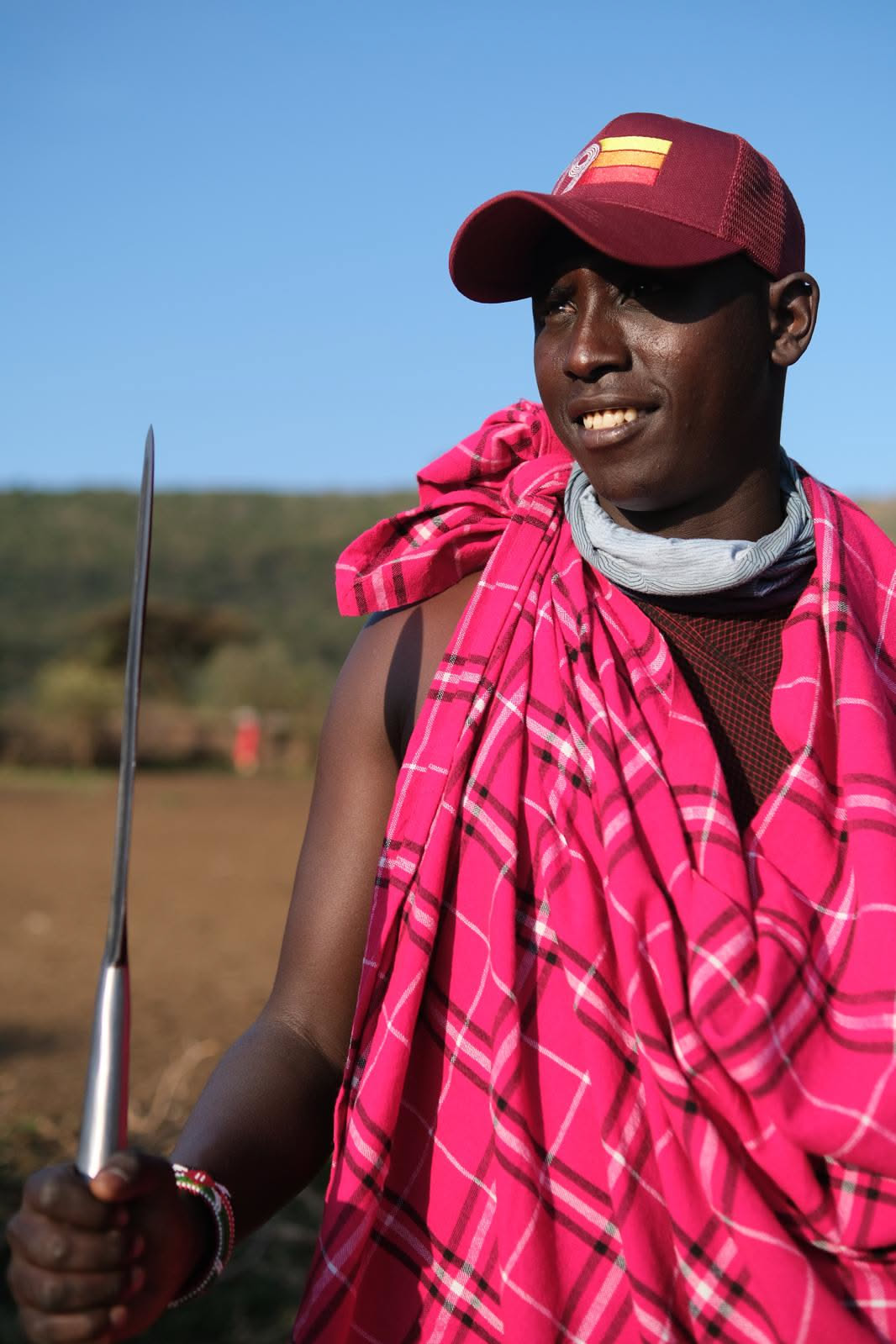 Patrick, guía masái de RAFIKI, durante el safari por el Masai Mara